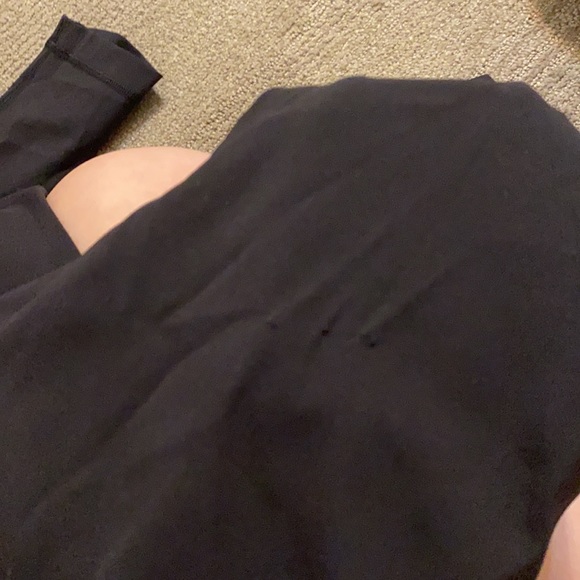 size 8 lululemon wunder under leggings 28” - Picture 4 of 4